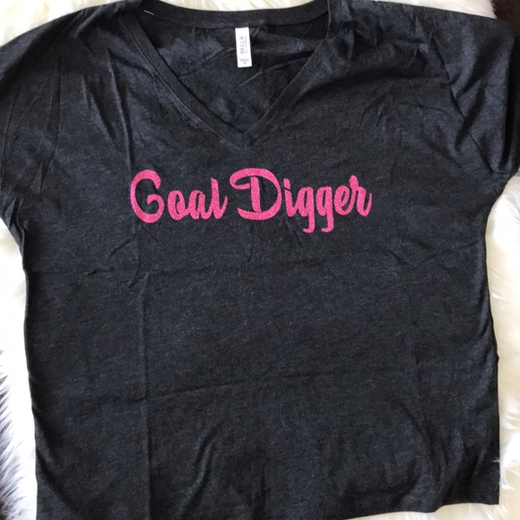 Brand new slouchy v neck! - Picture 3 of 3